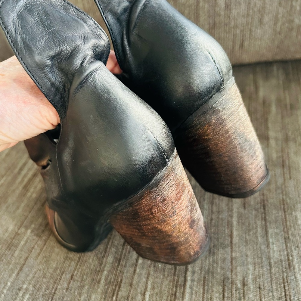 Papucei Ladies Size 40 Distressed Leather Ankle Boot - Picture 5 of 10
